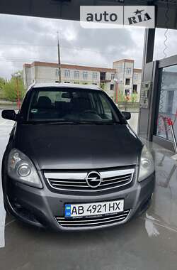 Opel Zafira 2011