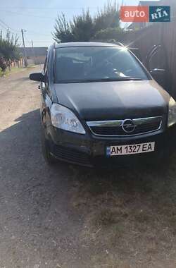 Минивэн Opel Zafira 2006 в 