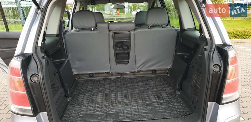 Мінівен Opel Zafira 2007 в Луцьку