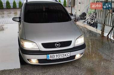 Минивэн Opel Zafira 2002 в Виннице