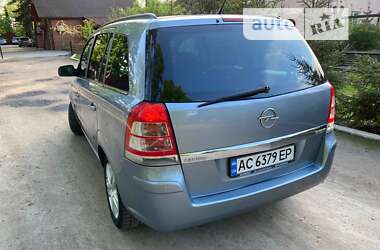 Минивэн Opel Zafira 2010 в Гайсине