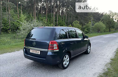 Минивэн Opel Zafira 2010 в Радивилове