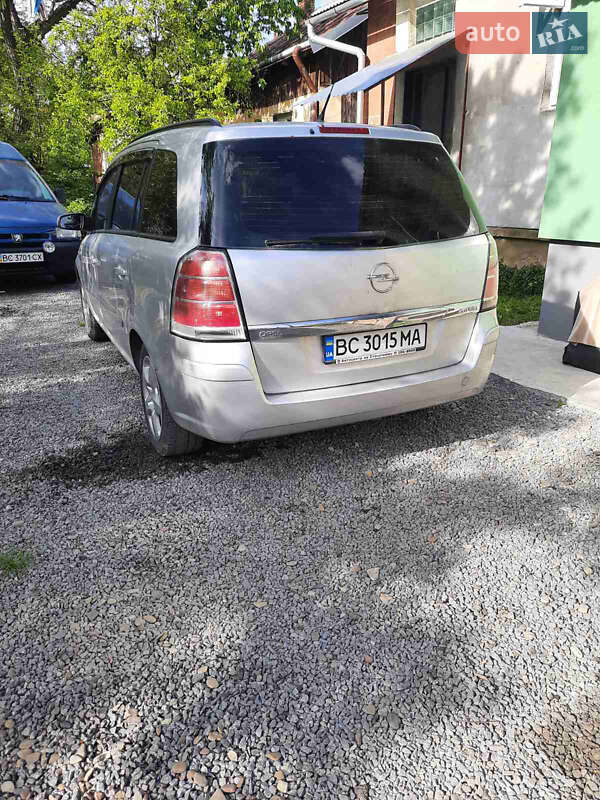 Мінівен Opel Zafira 2007 в Дрогобичі