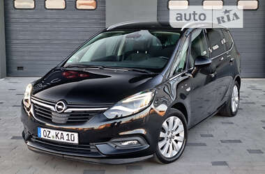 Минивэн Opel Zafira 2018 в Тернополе