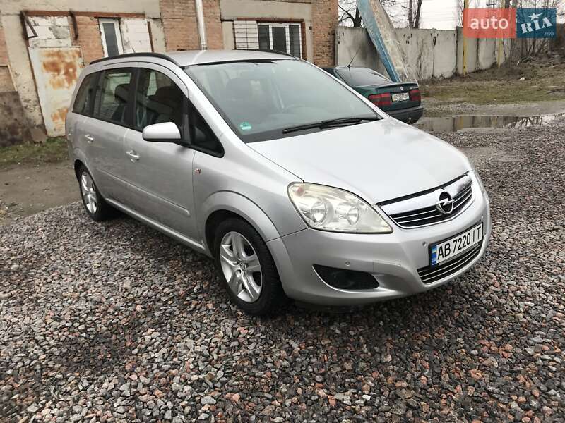 Мінівен Opel Zafira 2009 в Вінниці
