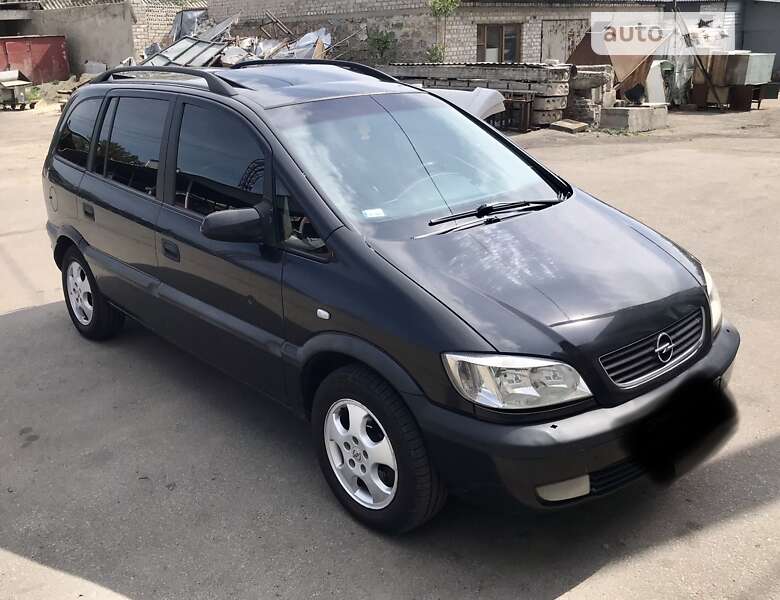 Мінівен Opel Zafira 2001 в Херсоні