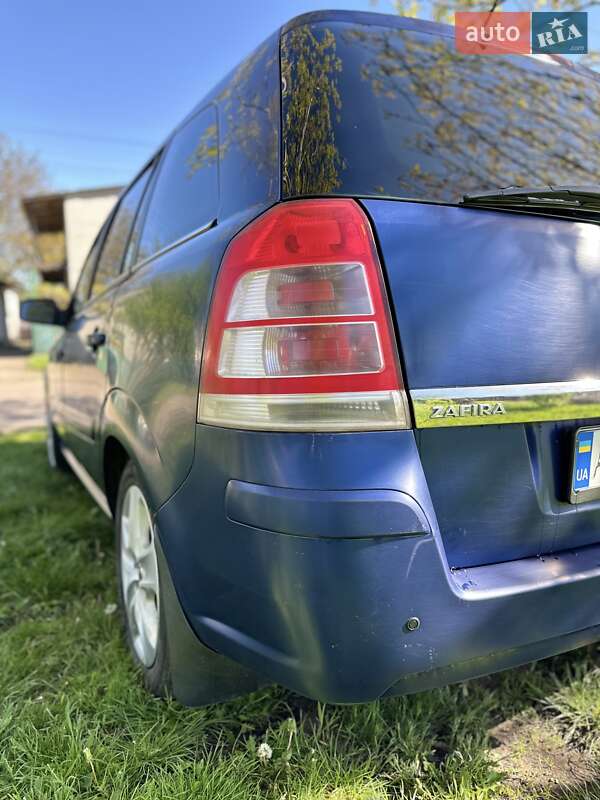 Мінівен Opel Zafira 2010 в Білій Церкві