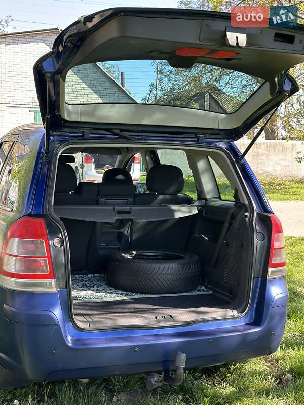 Мінівен Opel Zafira 2010 в Білій Церкві