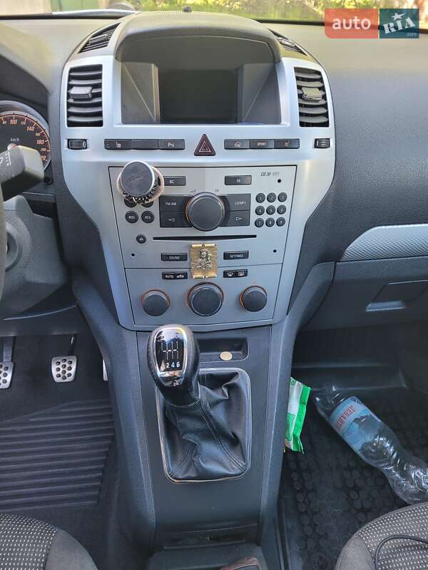 Мінівен Opel Zafira 2011 в Калуші