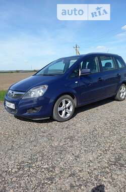 Минивэн Opel Zafira 2014 в Каменке