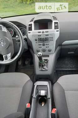 Минивэн Opel Zafira 2014 в Каменке