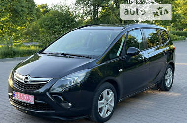 Opel Zafira 2015