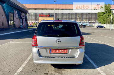 Минивэн Opel Zafira 2008 в Луцке