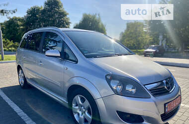 Минивэн Opel Zafira 2008 в Луцке