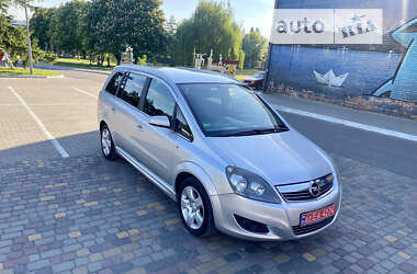 Минивэн Opel Zafira 2008 в Луцке