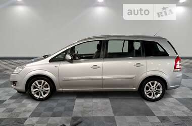 Минивэн Opel Zafira 2011 в Обухове