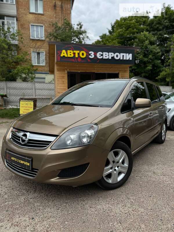 Минивэн Opel Zafira 2013 в Чернигове