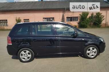 Минивэн Opel Zafira 2006 в Косове