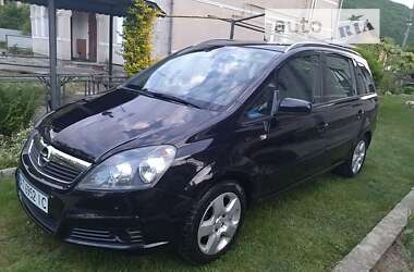 Минивэн Opel Zafira 2006 в Косове