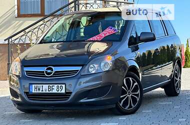 Opel Zafira 2011