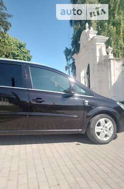 Минивэн Opel Zafira 2010 в Кременце