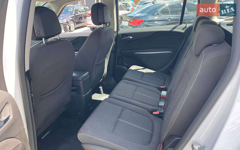 Микровэн Opel Zafira 2015 в Луцке