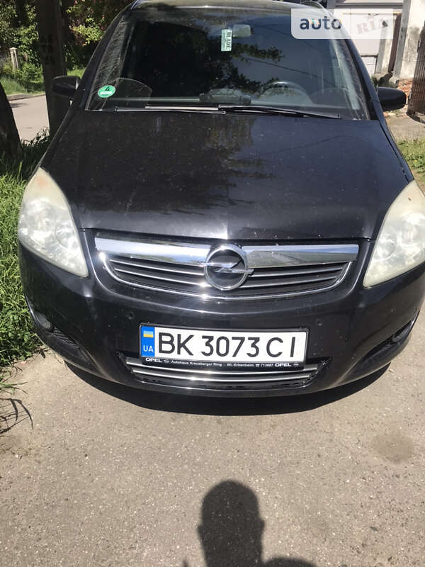 Минивэн Opel Zafira 2008 в Здолбунове