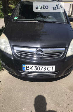 Минивэн Opel Zafira 2008 в Здолбунове