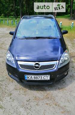 Минивэн Opel Zafira 2006 в Киеве