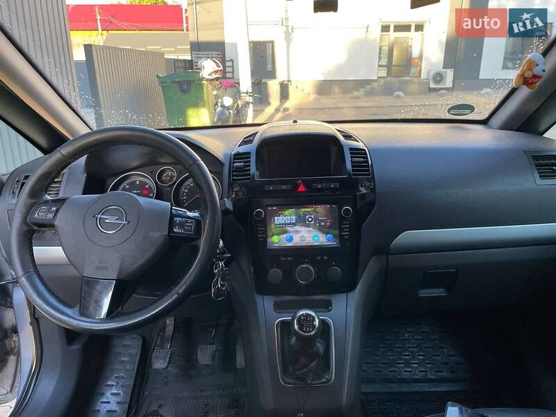 Мінівен Opel Zafira 2008 в Рожнятові