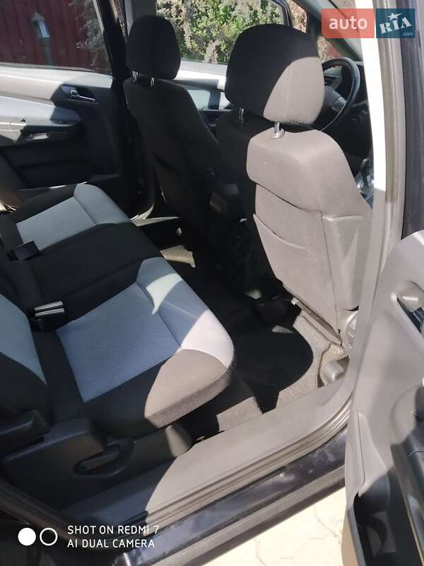Мінівен Opel Zafira 2006 в Луцьку фото 14 Мінівен Opel Zafira 2006 в Луцьку