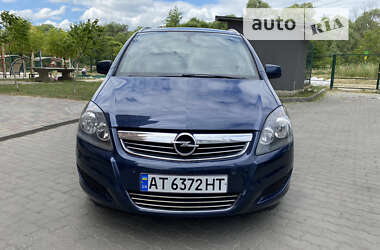 Мінівен Opel Zafira 2012 в Івано-Франківську