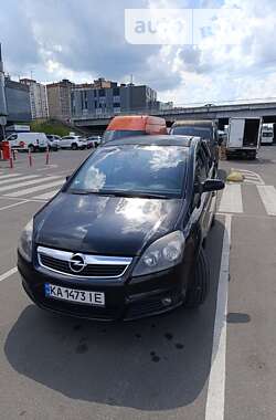 Мінівен Opel Zafira 2005 в Києві