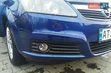 Мінівен Opel Zafira 2007 в Івано-Франківську