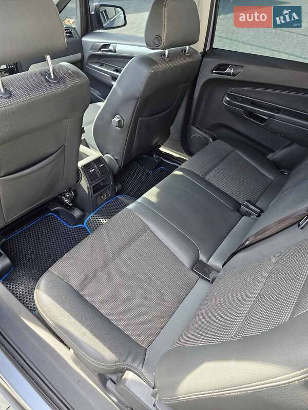 Мінівен Opel Zafira 2010 в Добротворі