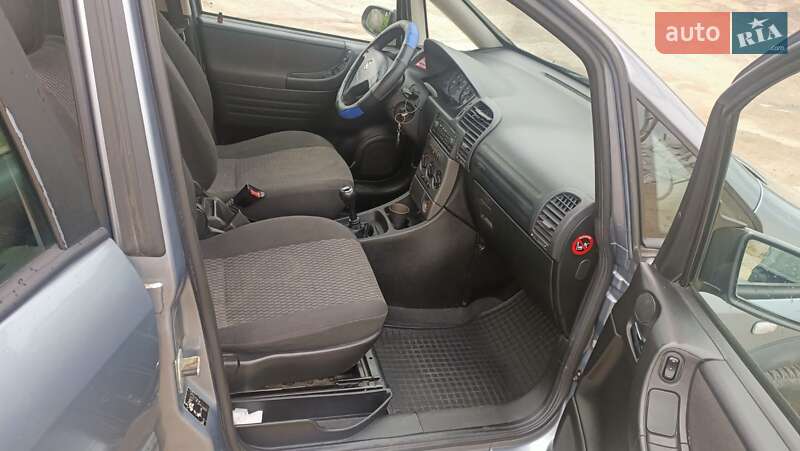 Минивэн Opel Zafira 2005 в Одессе фото 10 Минивэн Opel Zafira 2005 в Одессе