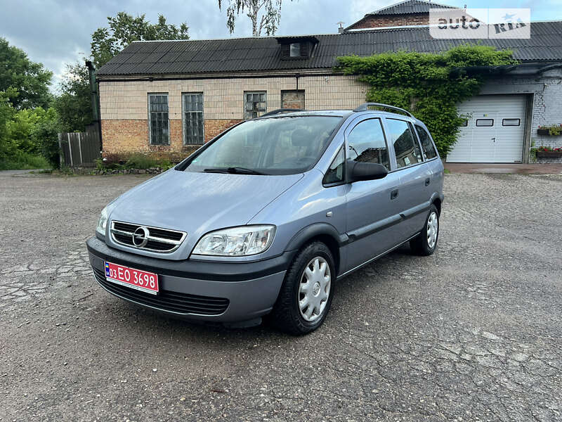 Минивэн Opel Zafira 2005 в Сумах