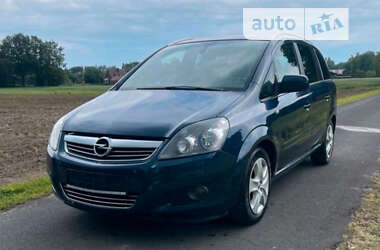 Opel Zafira 2011