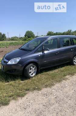 Минивэн Opel Zafira 2008 в Вольногорске