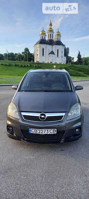 Минивэн Opel Zafira 2009 в Чернигове