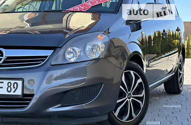 Мінівен Opel Zafira 2011 в Дрогобичі