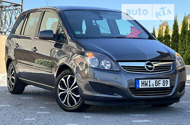 Мінівен Opel Zafira 2011 в Дрогобичі