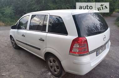 Минивэн Opel Zafira 2010 в Днепре