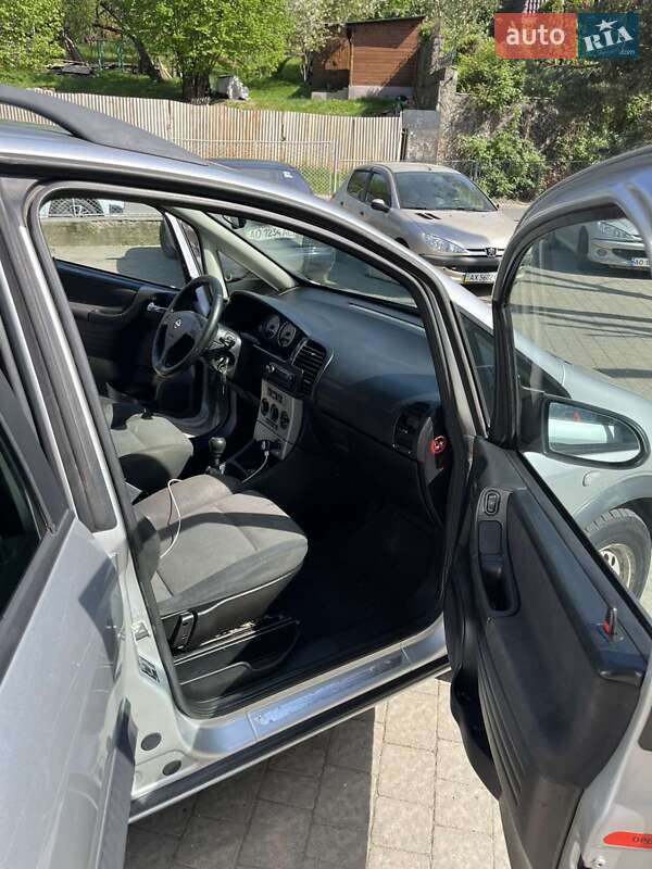Минивэн Opel Zafira 2003 в Ужгороде фото 20 Минивэн Opel Zafira 2003 в Ужгороде