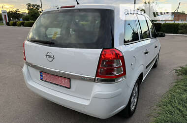 Мінівен Opel Zafira 2010 в Полтаві