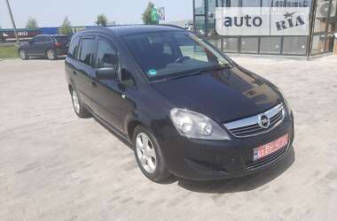 Минивэн Opel Zafira 2013 в Ровно