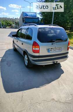 Мінівен Opel Zafira 2000 в Ладижині