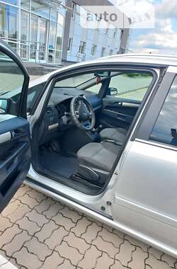 Минивэн Opel Zafira 2008 в Яворове