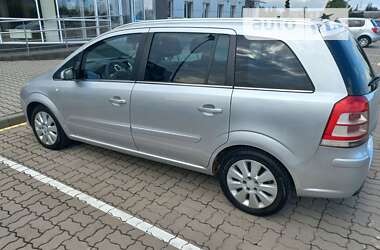 Минивэн Opel Zafira 2008 в Яворове