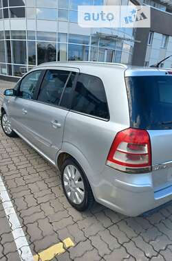 Минивэн Opel Zafira 2008 в Яворове